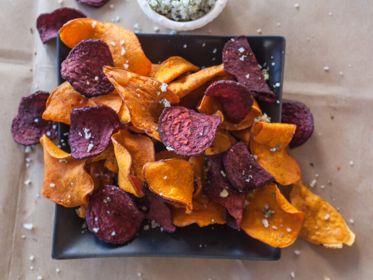 baked beet chips